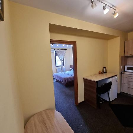Casa Romana Apartment โปลเยชต์ ภายนอก รูปภาพ